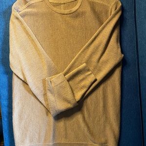 MEDIUM Alpine Air Crew LULULEMON